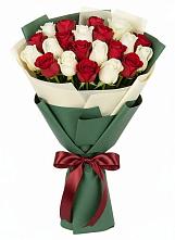 Букет Микс из красных и белых роз в Большое Грызлово