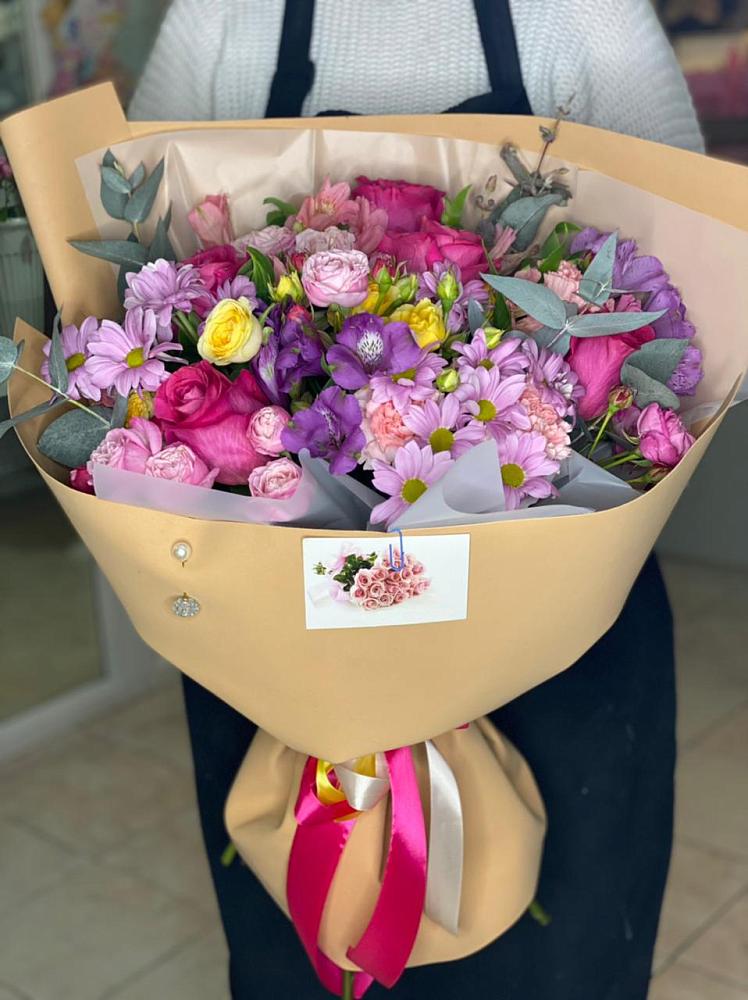 Букет цветов из: Хризантемы, Гвоздики и Альстромерии в Большое Грызлово