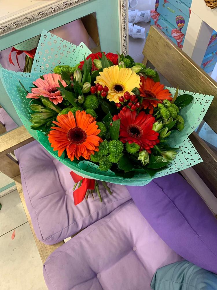 Букет цветов из: Герберы, Хризантемы и Альстромерии в Большое Грызлово