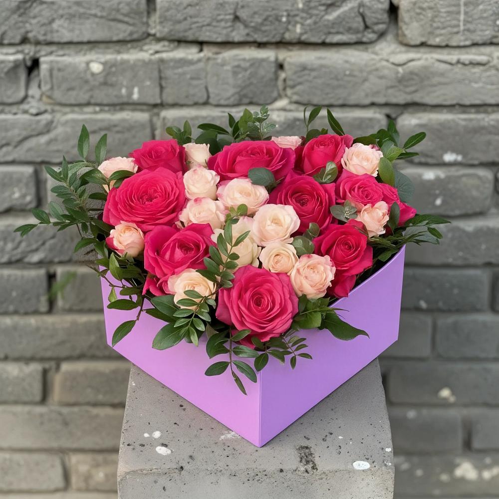 Цветочная композиция из Розы в коробке в Большое Грызлово