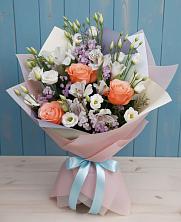 Букет цветов из:  Лизиантусы, Розы, Альстромерии и Гипсофила в Большое Грызлово