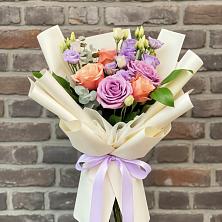 Букет цветов из:  Лизиантусы и Розы в Большое Грызлово