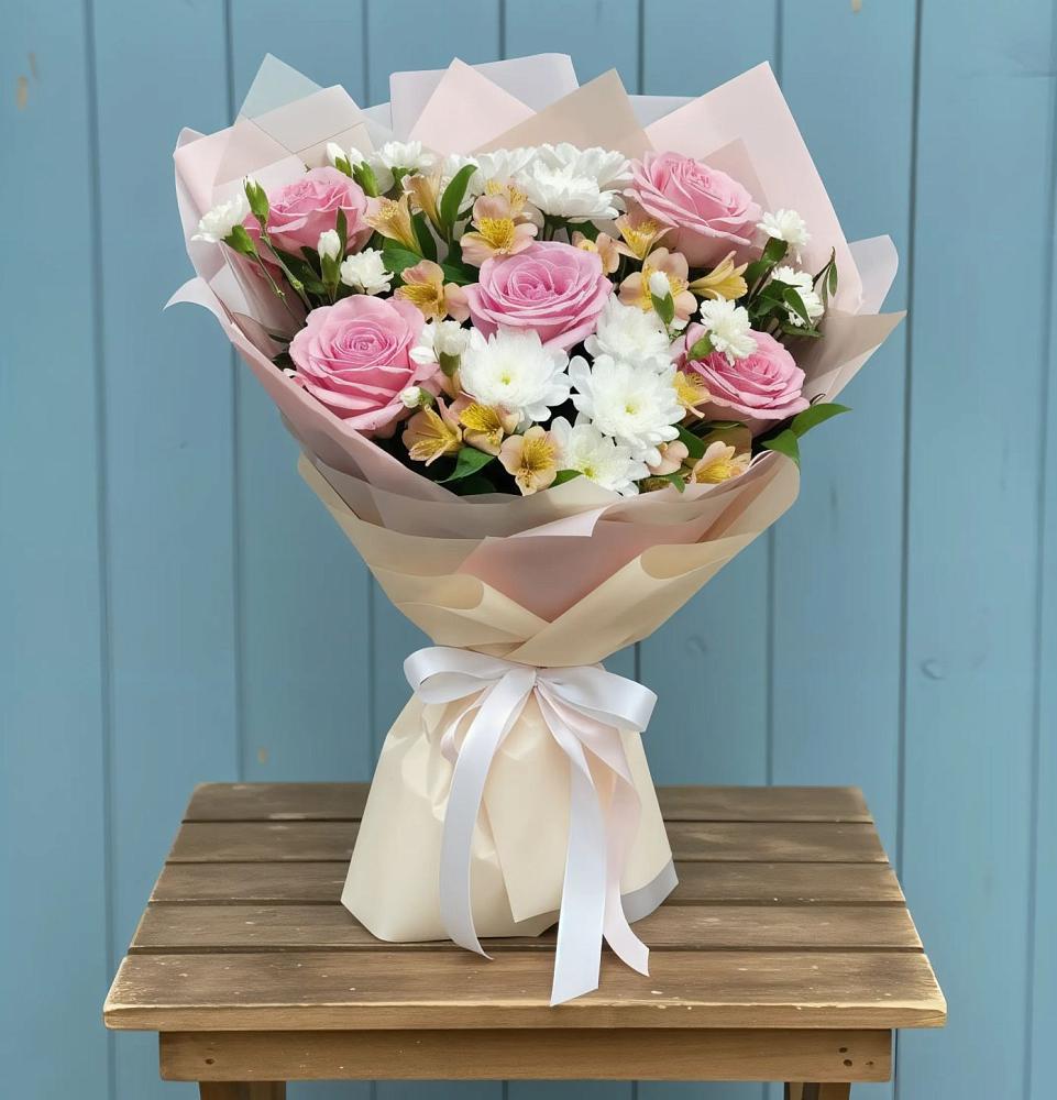 Букет цветов из: Гвоздики, Орхидеи и Розы в Большое Грызлово