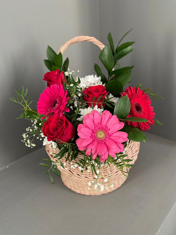 Цветочная композиция из Розы, Хризантемы и Герберы в корзине в Большое Грызлово