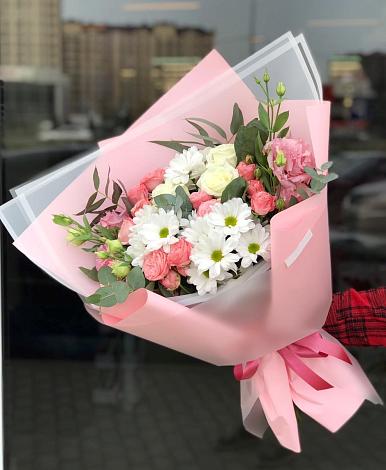 Букет цветов из: Розы, Лизиантусы и Хризантемы в Большое Грызлово