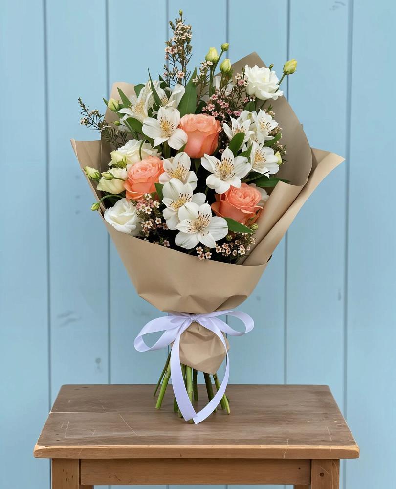 Букет цветов из: Альстромерии, Лизиантусы, Розы и Хризантемы в Большое Грызлово